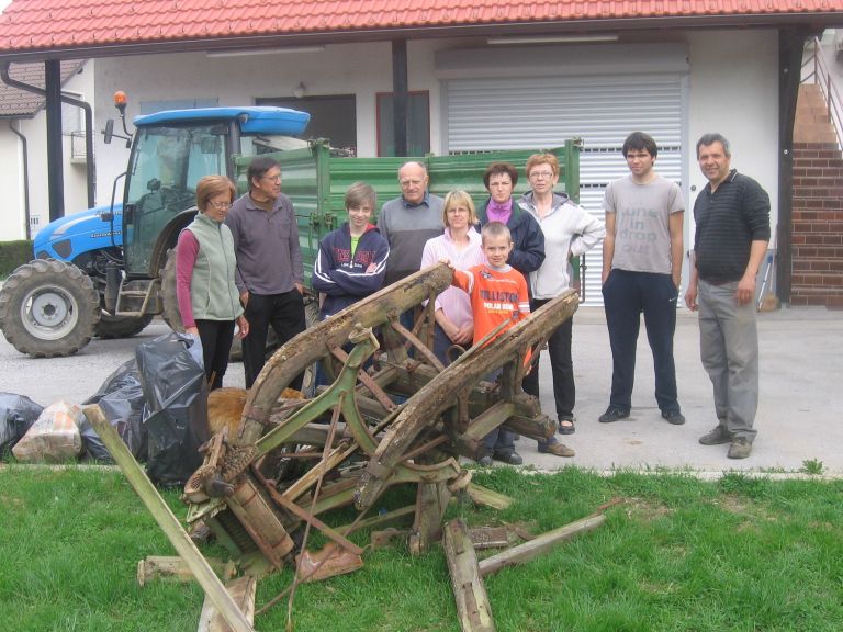 smolenja_vas_004.jpg