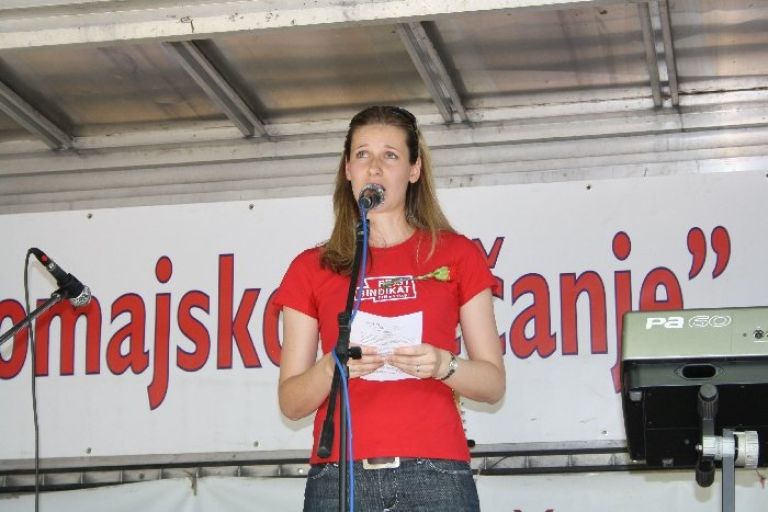 debenec060.jpg