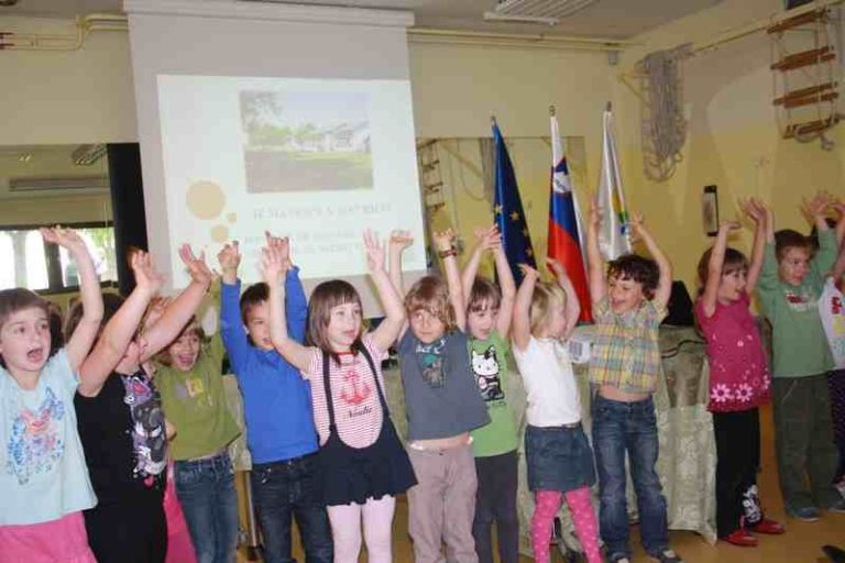 naslovn_otroci.jpg