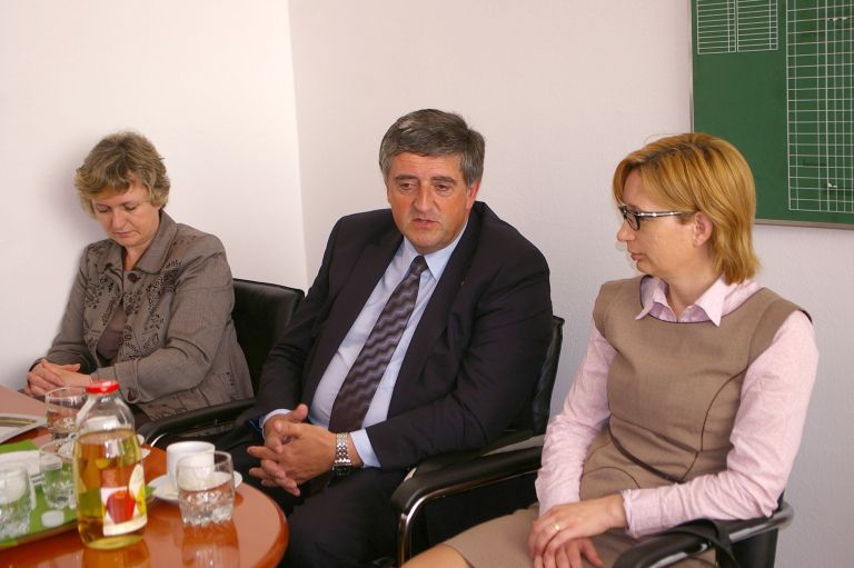 knjige005_0001.jpg