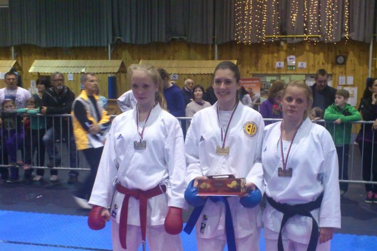 z_karate_001.jpg