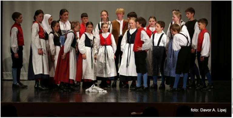 folklora1_000.jpg