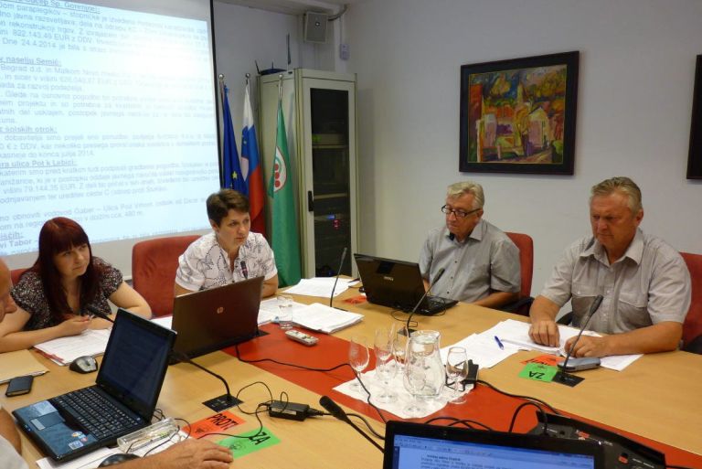p1430860_2_1.jpg