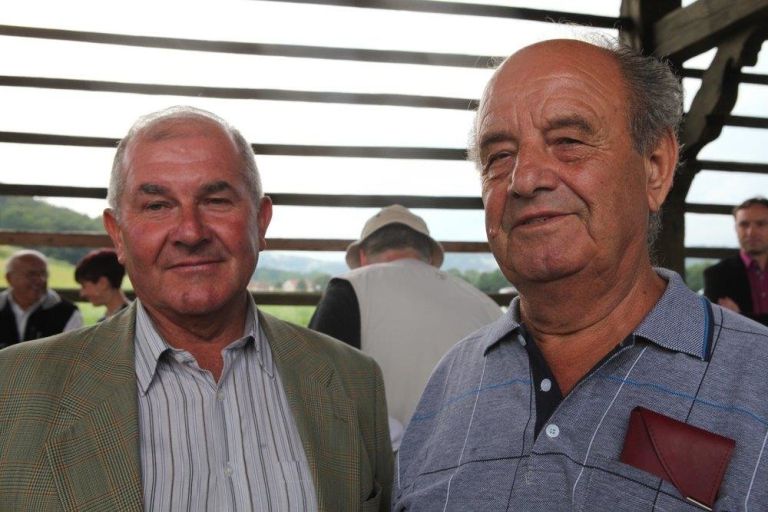 sin_izdelovalca_kozolca_alojz_gregor__i____levo__in_sin_naro__nika_kozolca____.jpg