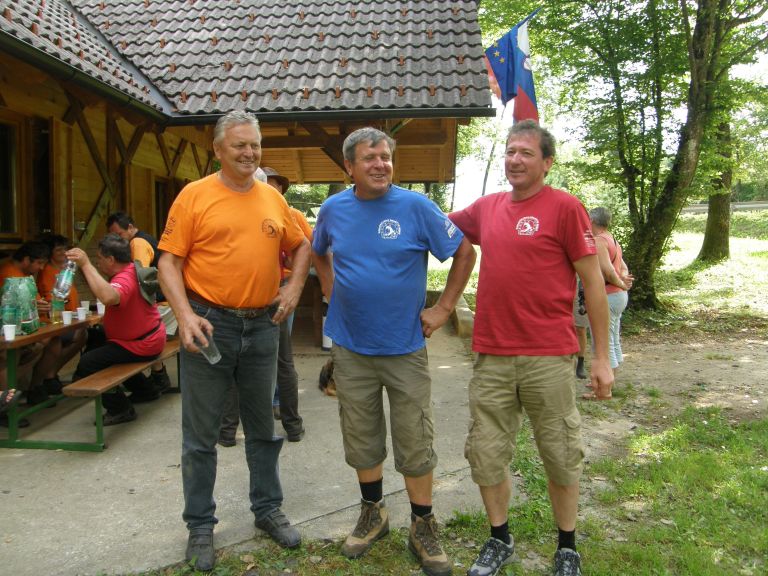 p8128930_000.jpg