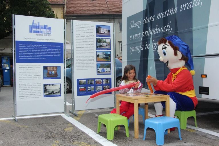 bibliobus04.jpg