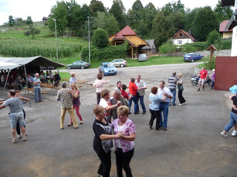 p1280986_000.jpg