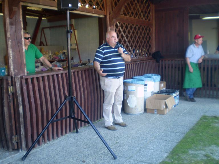pa051735_000.jpg