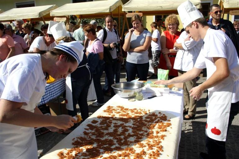 praznik_kozjanskega_jabolka_2014__85_.jpg