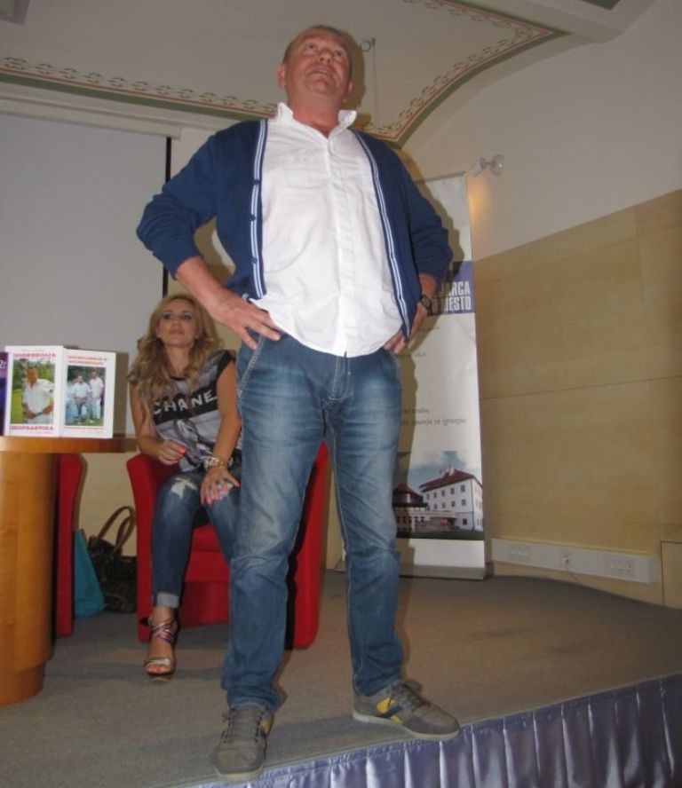 v_knjiznici_03.jpg