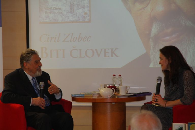 c_knjiznica_01.jpg