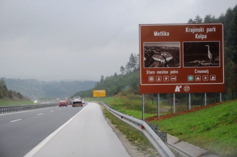 kolpa_na_avtocesti.jpg