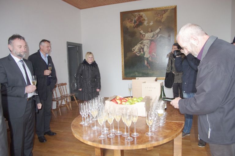 pleterje01.jpg