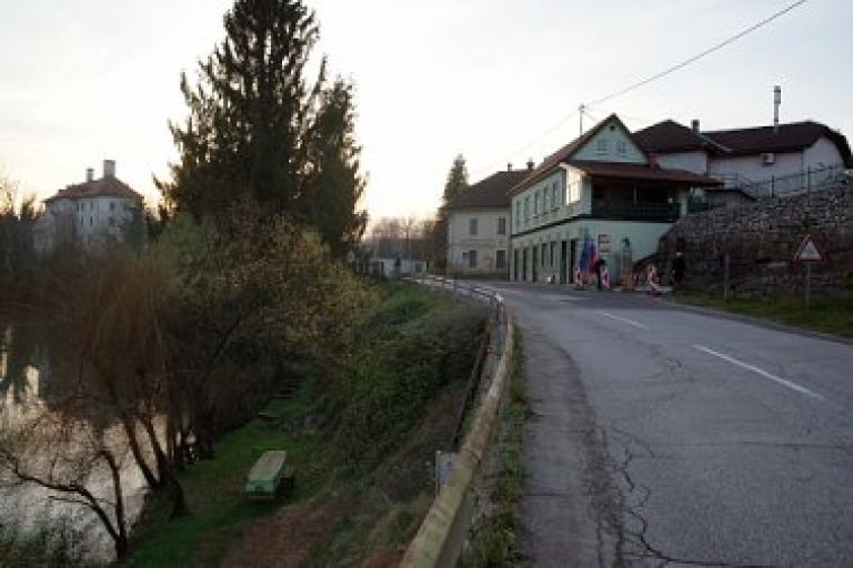 gradac_2014__zbiralisce_ranjencev__001.jpg