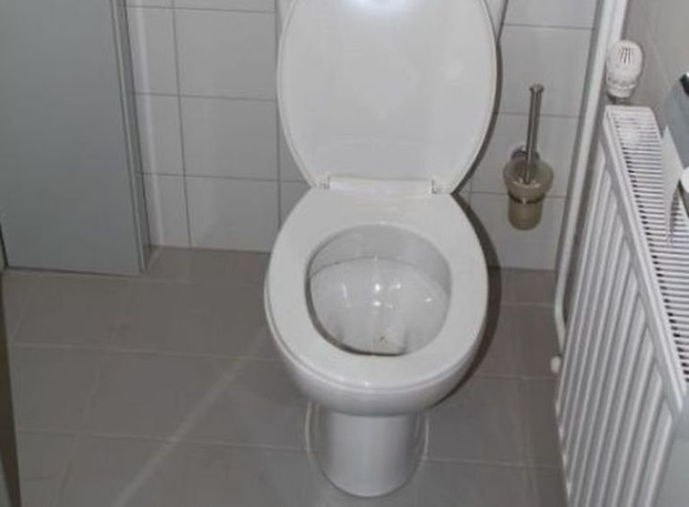 wc.jpg