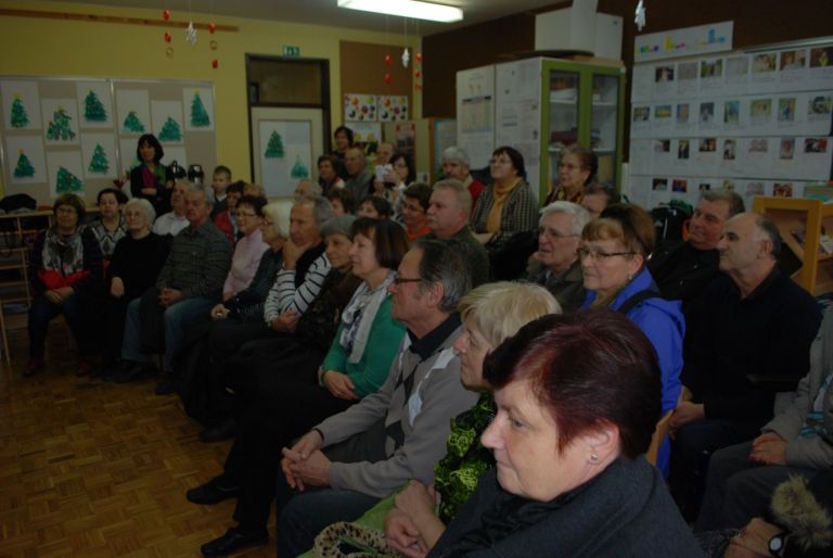 cajanka_za_dedke_in_babice.jpg