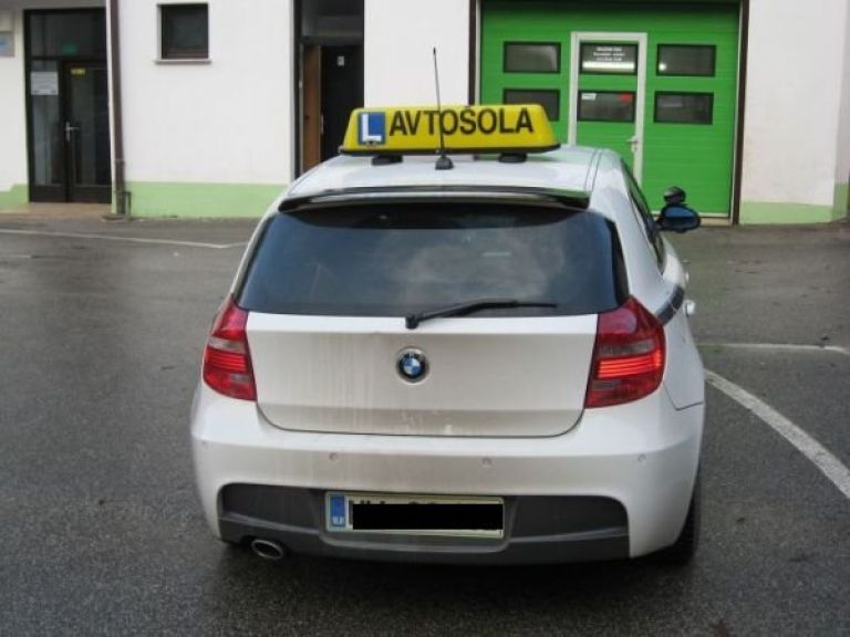 avto_sola_lokalno.jpg