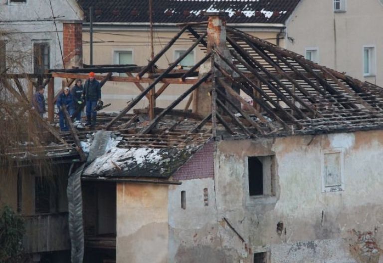 rusenje_mz.jpg