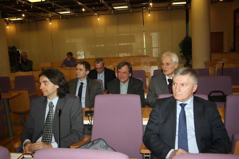 naslovnhtogtkzg_000.jpg