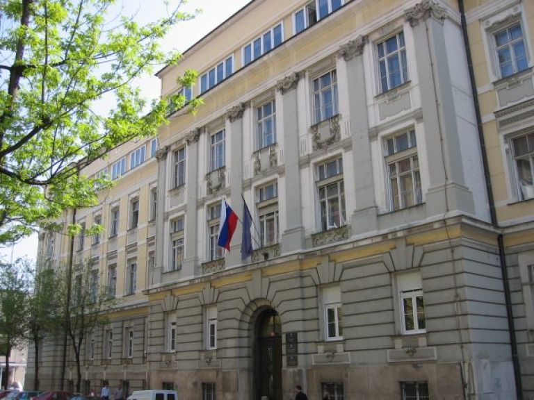 okrožno sodišče maribor sodnik tony