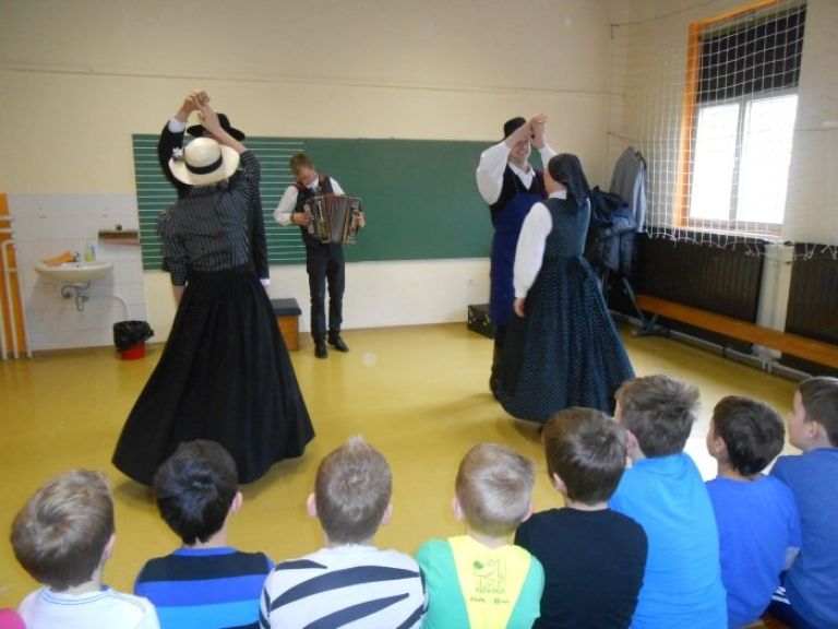 folklora___01.jpg