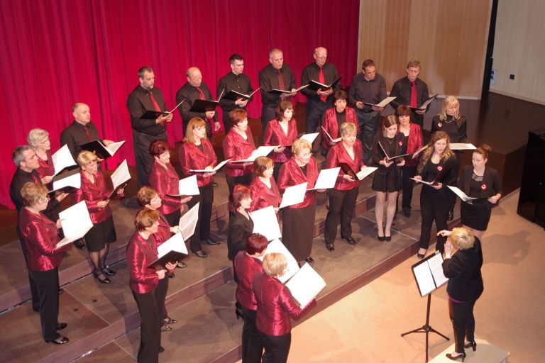 ajda014_0001.jpg