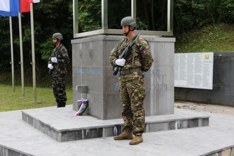 poganci37.jpg