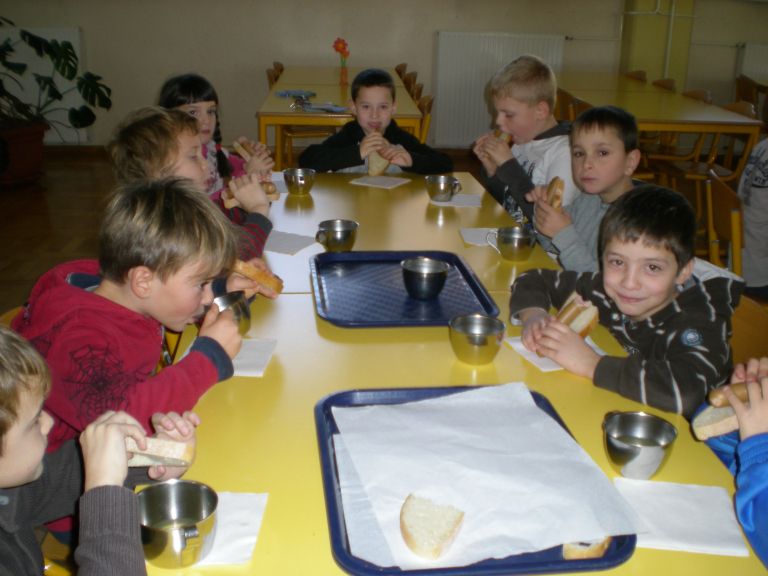 šolska malica.jpg