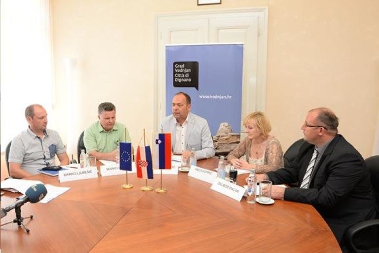 _podpis1_000.jpg