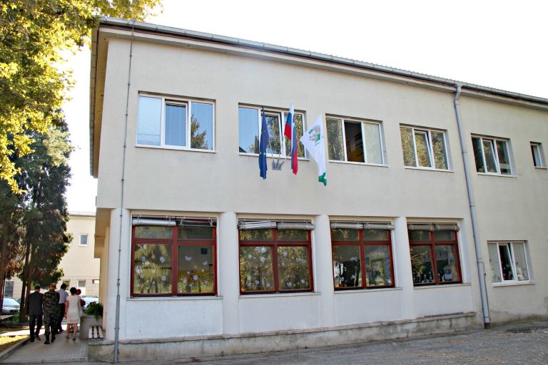 nadomestna___ola.jpg