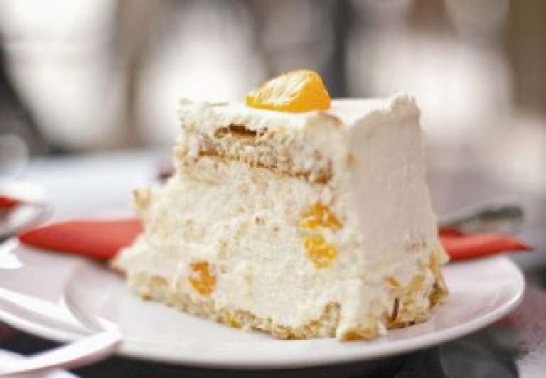 Pomarančna torta s smetano