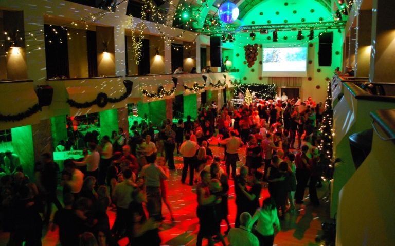 Ljubljana pleše Festivalna dvorana.jpg