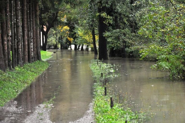 pobre__je_do_kuzminega_mlina_ni_mogo__e_po_cesti.jpg