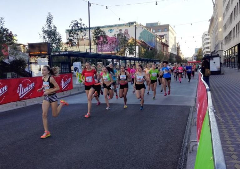 _karin_in_ur__ka___lj_maraton__srednje__olski_tek.jpg
