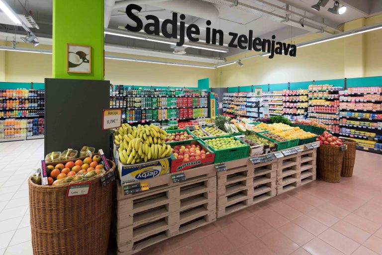 _osve__en_in_prenovljen_tu___market_novo_mesto.jpg