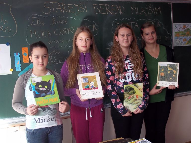 starejsi_beremo_mlajsim____z_leve__karmen__lucija__nika__ziva.jpg