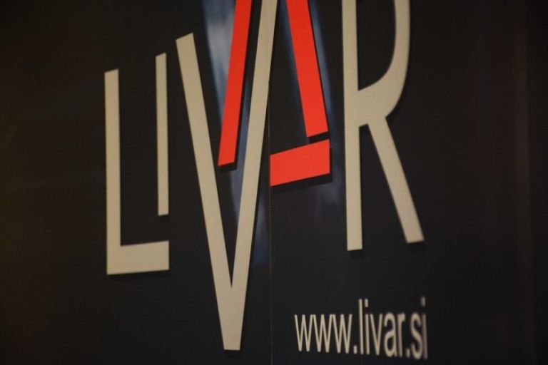 livar_006.jpg