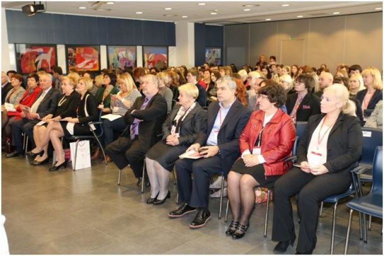 _konferenca_000.jpg