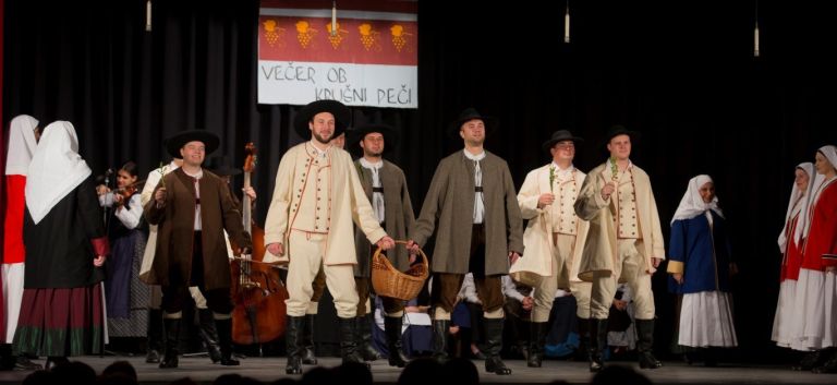 folklora_letni_koncert__10_.jpg