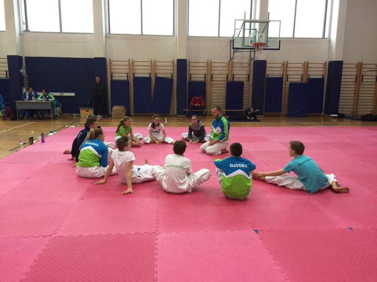 _karate_000.jpg