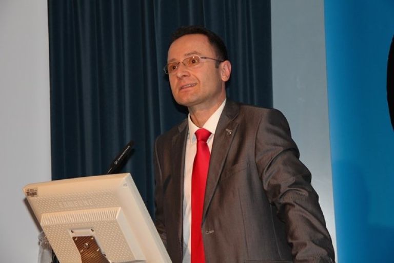revoz_010.jpg