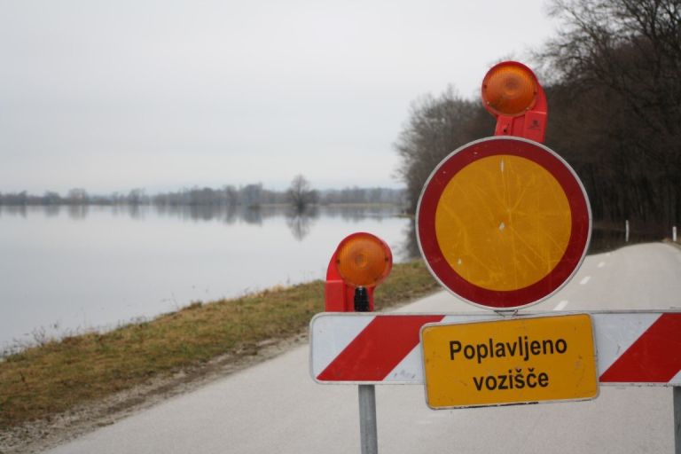 naslovn234zu_000.jpg