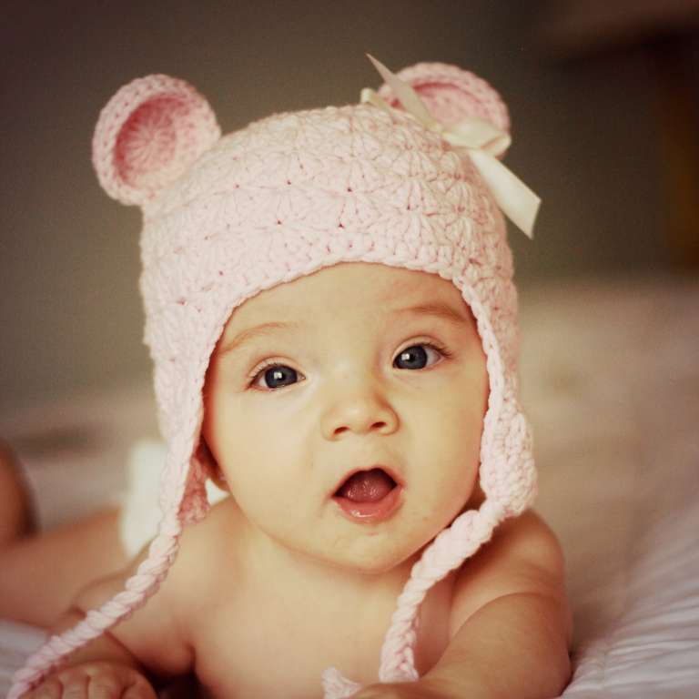 Cute-Baby-Girl-In-Winter-2.jpg