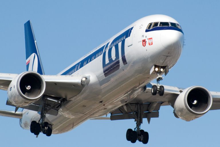 LOT_Polish_Airlines_Boeing_767.jpg