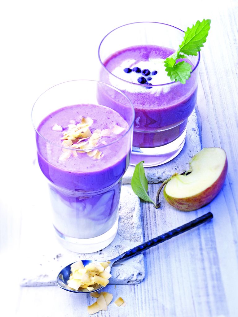 Blaubeer-Apfel_und_Kokos-Smoothie_300dpi.jpg