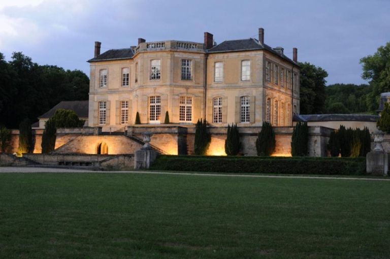ChateauVillette_03_900.jpg