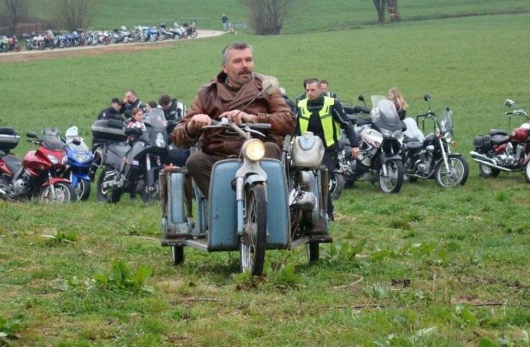 _motoristi__3_.jpg