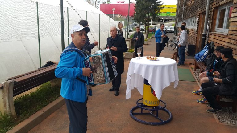 r_tenis__1_.jpg