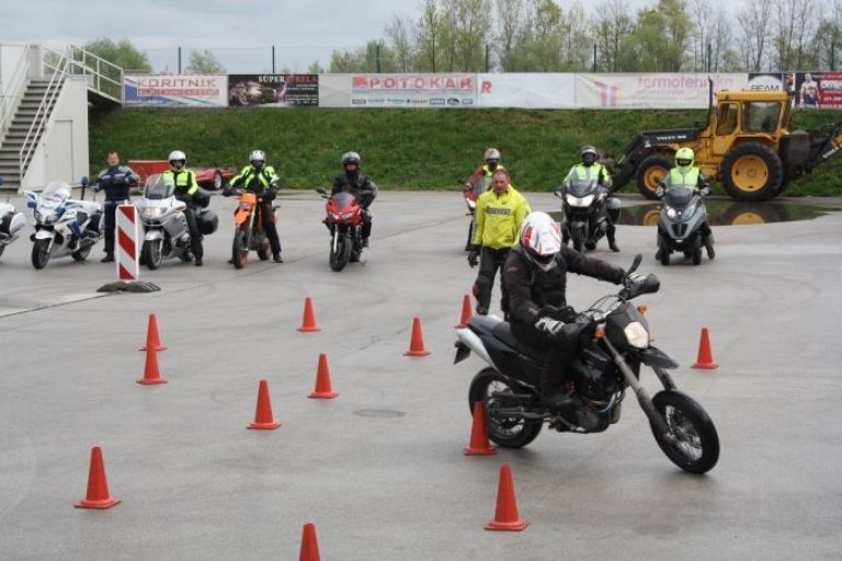 motorist025.jpg