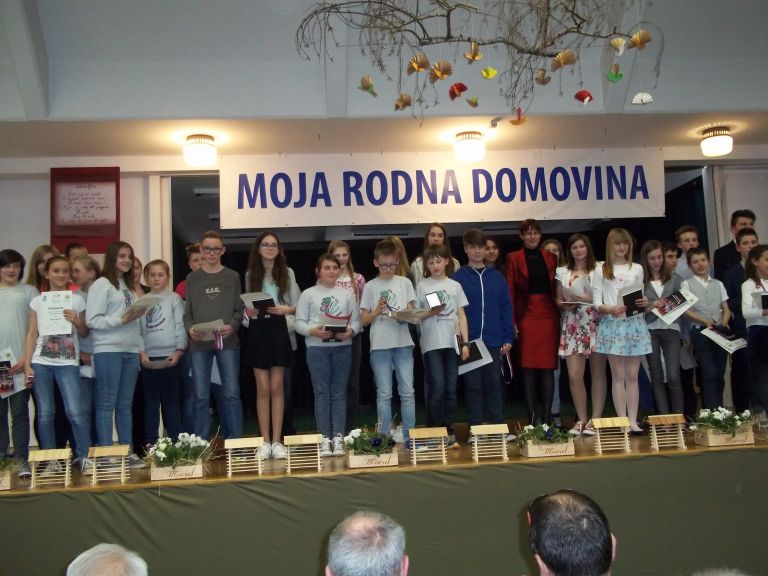 _nagrajenci_literarnega_nate__aja_moja_rodna_domovina_z_ministrico_za_obrambo_rs_andrejo_kati__...